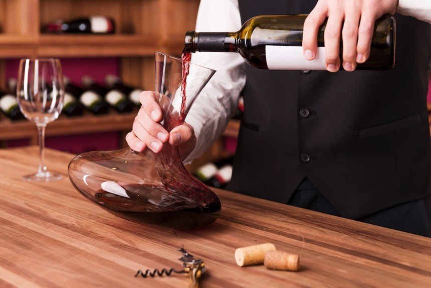 What is a wine carafe and what is it used for? - Aveine - Blog