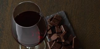 Wine and chocolate pairings Vin rouge et chocolat noir